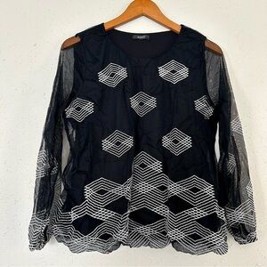 🦋 Alfani Black White Embroidered Long Sleeve Sheer Sleeve Blouse Medium
